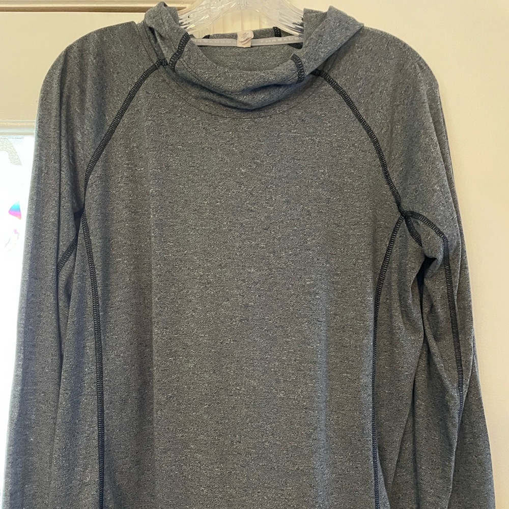 Under Armour hooded pullover